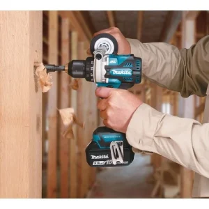 Meilleur Prix Perceuse-visseuse 18V Makita DDF486RTJ + 2 Batteries 5 Ah + Chageur + MAKPAC 18